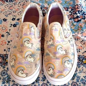 EUC GIRLS VANS SNEAKERS